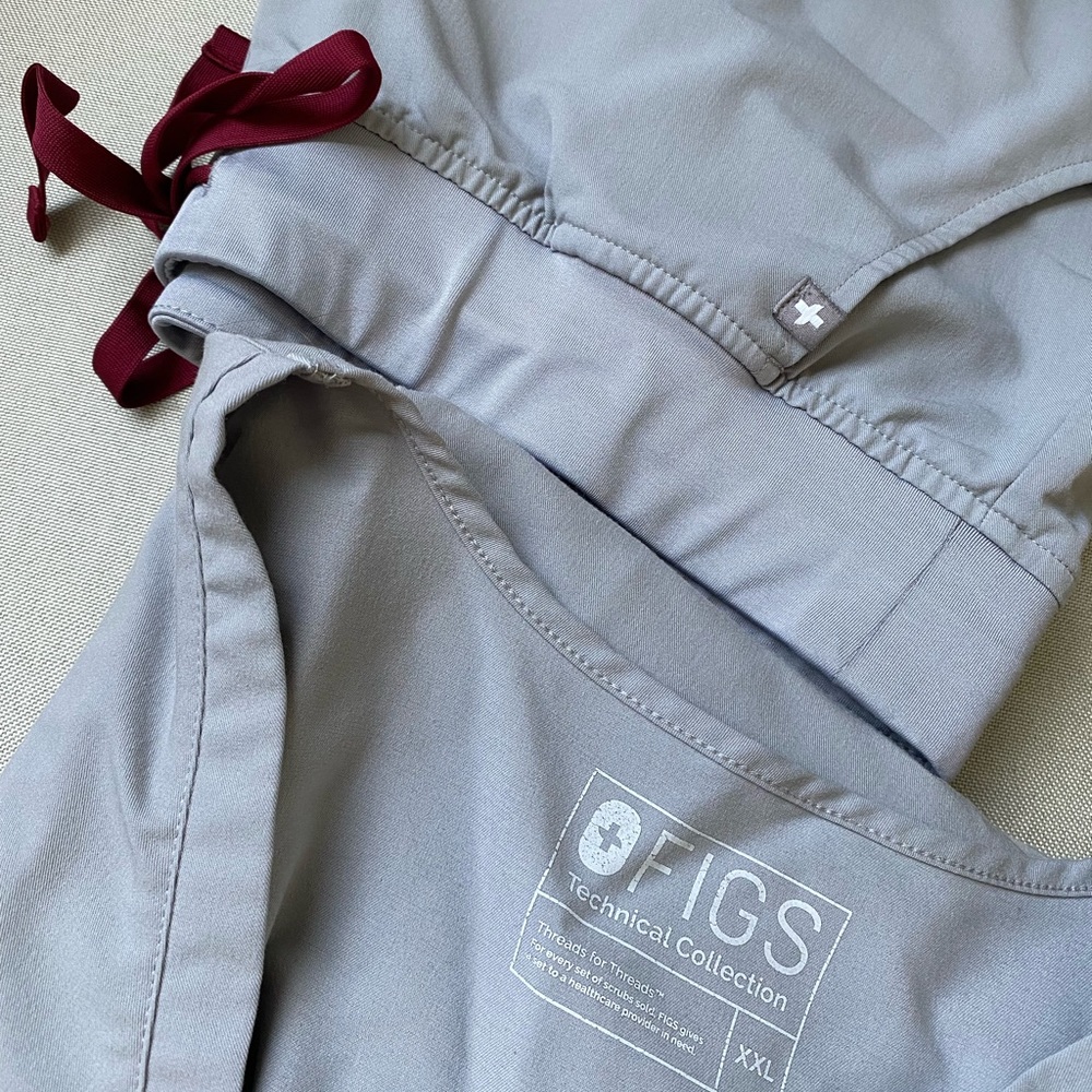 Figs scrub set- Cement